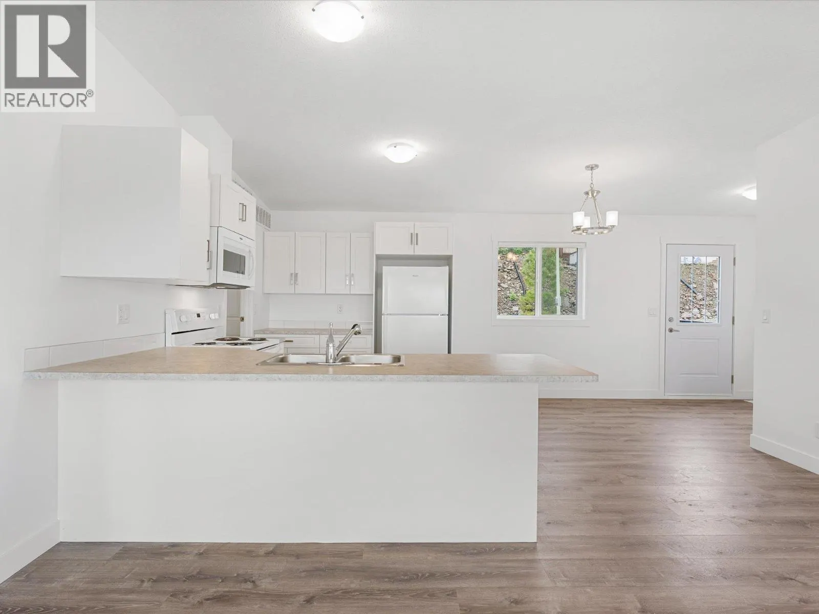 1750 Lenz Road Unit# 102 Lot# 102
