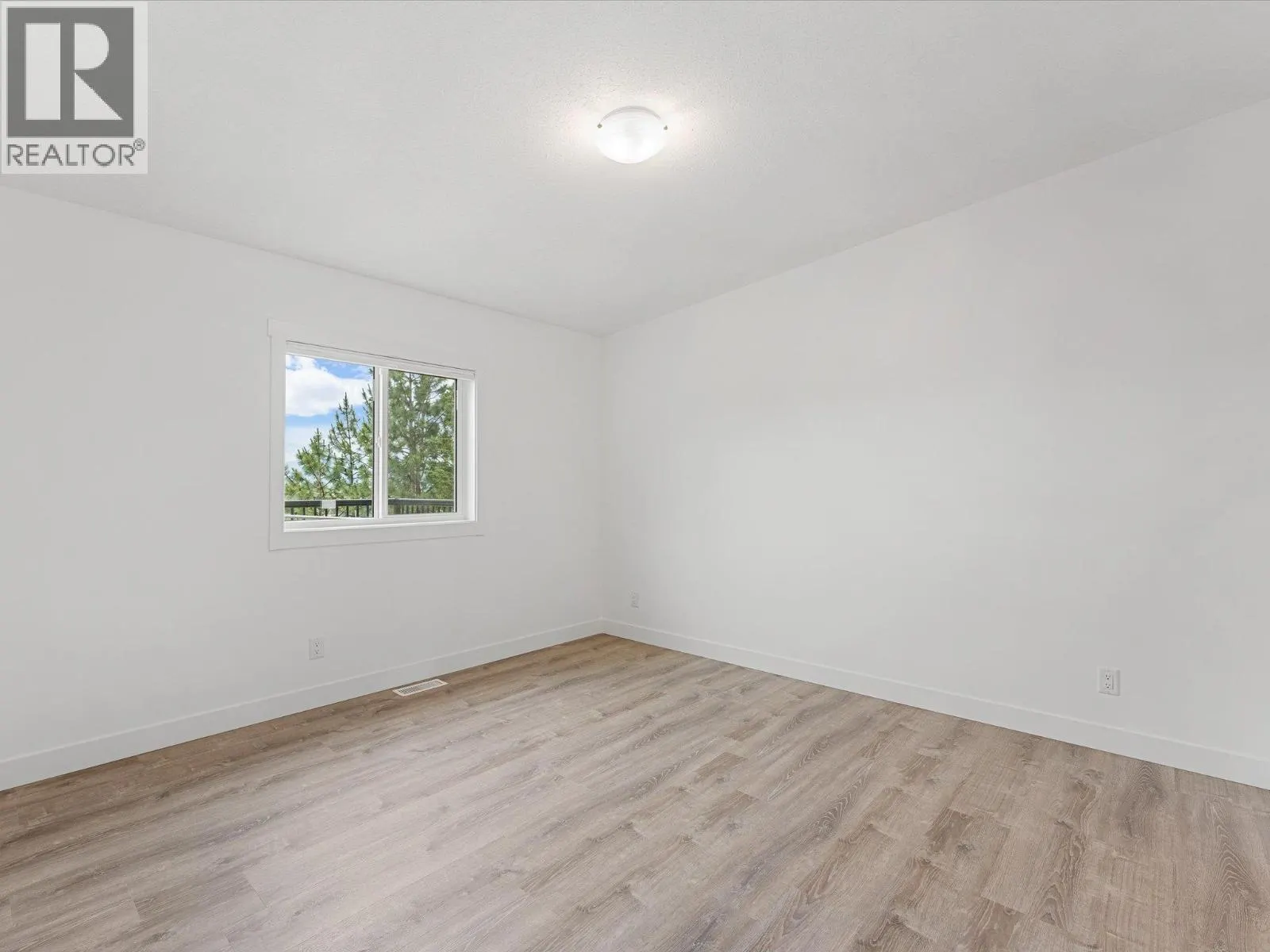 1750 Lenz Road Unit# 102 Lot# 102