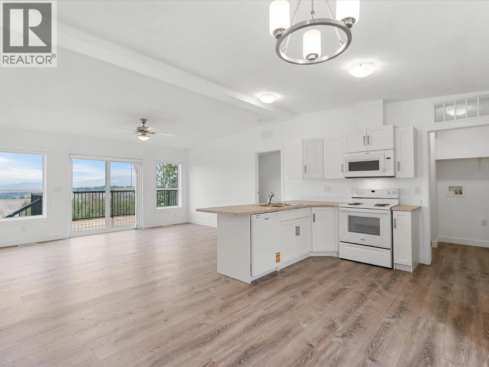 1750 Lenz Road Unit# 102 Lot# 102