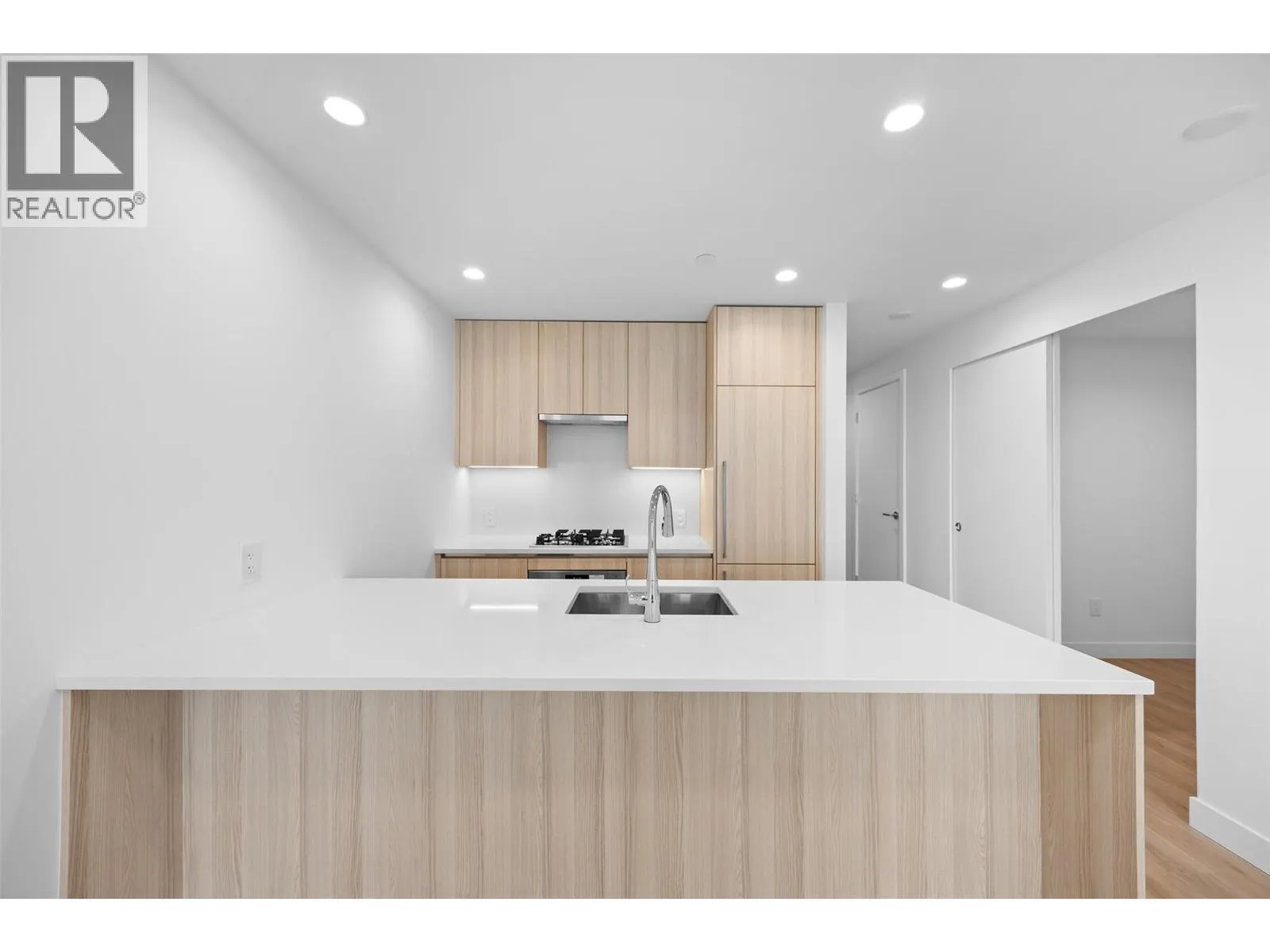 238 Leon Avenue Unit# 1503