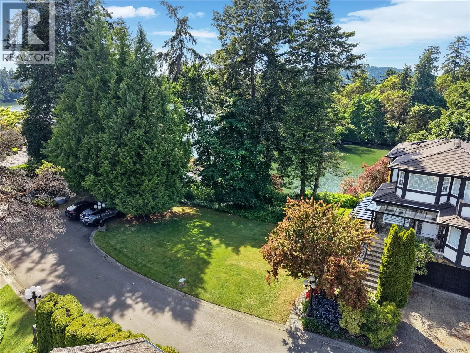 10 Governors Point Rd