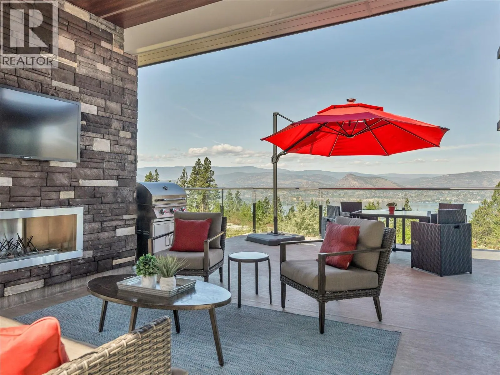 3060 OUTLOOK Way