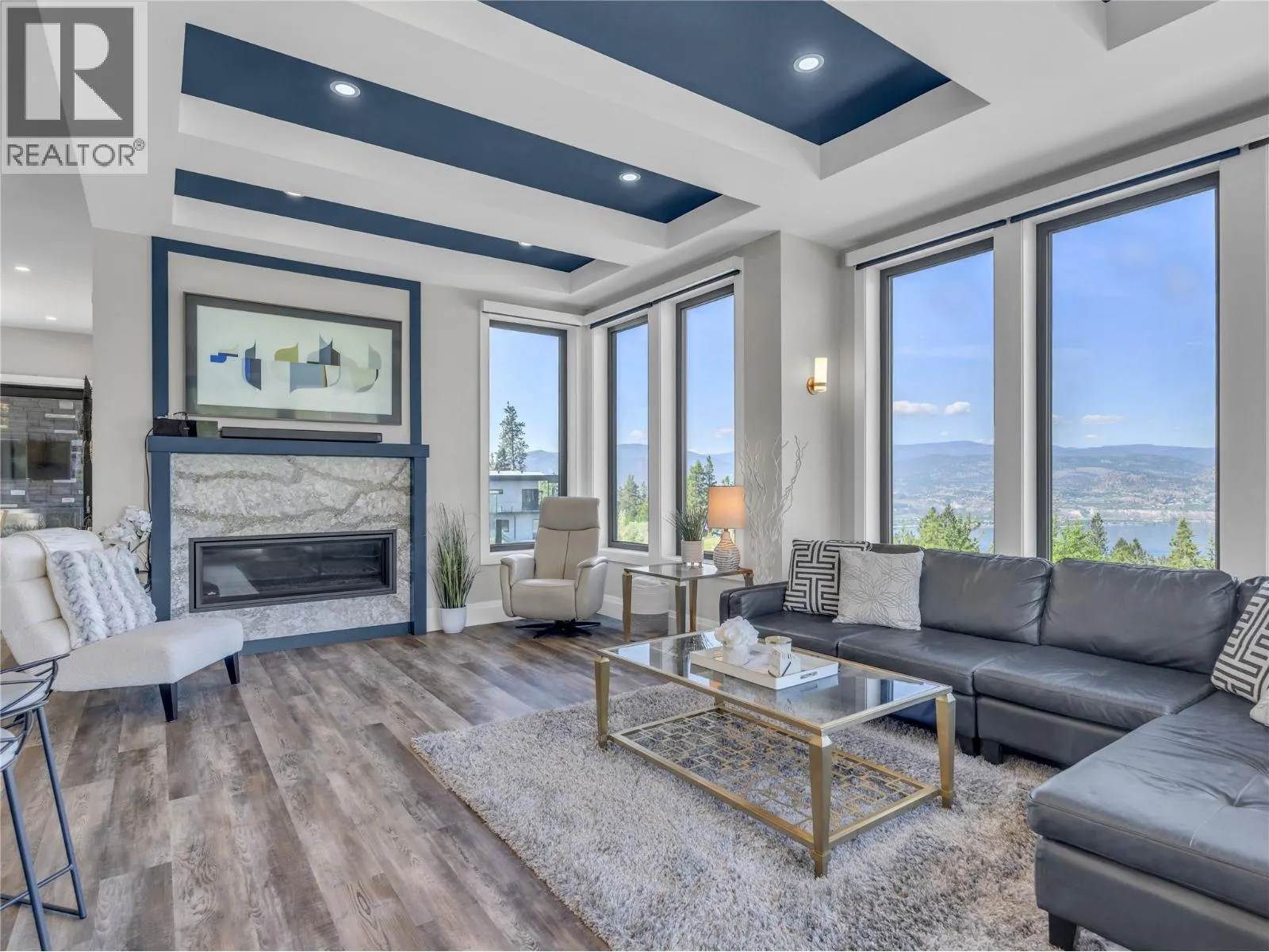 3060 OUTLOOK Way