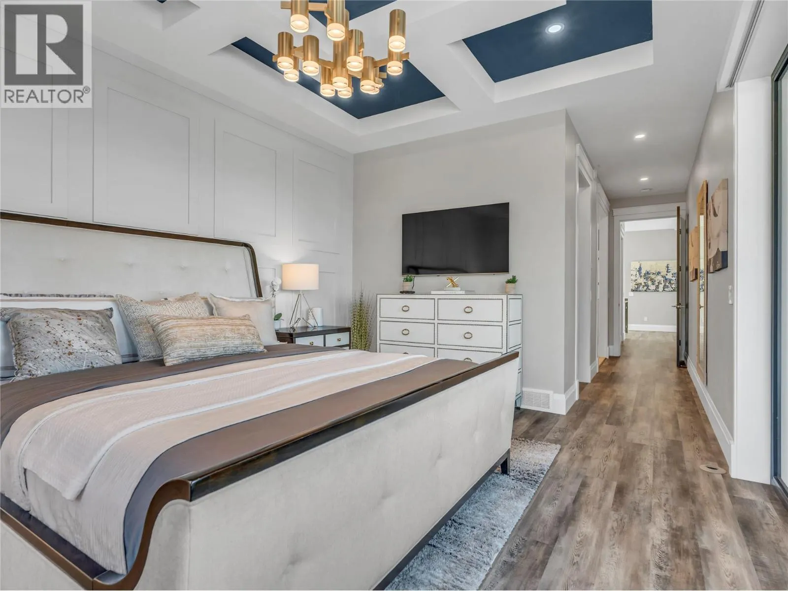 3060 OUTLOOK Way