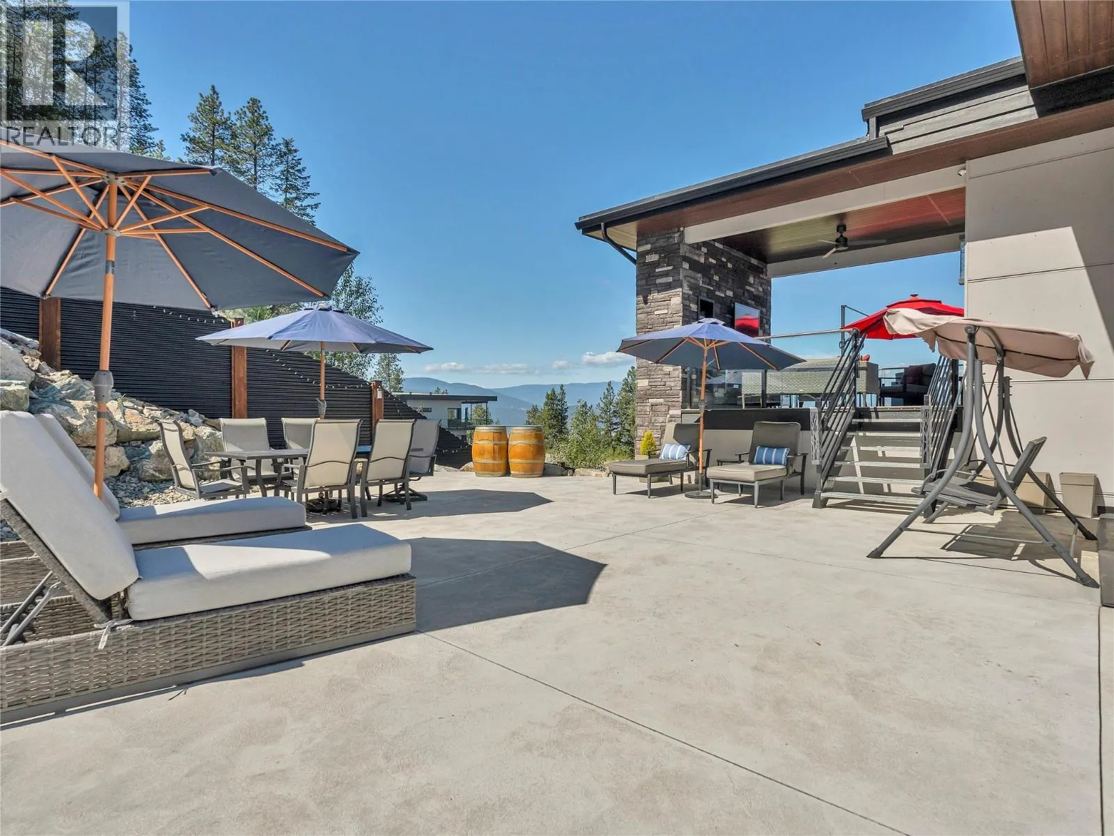 3060 OUTLOOK Way