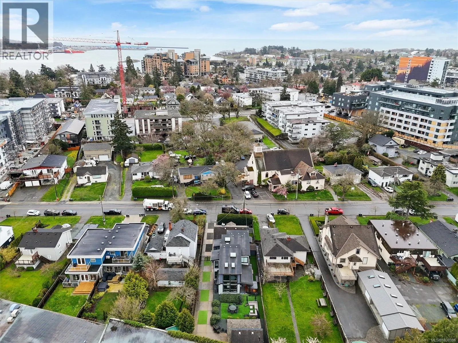 838 Old Esquimalt Rd