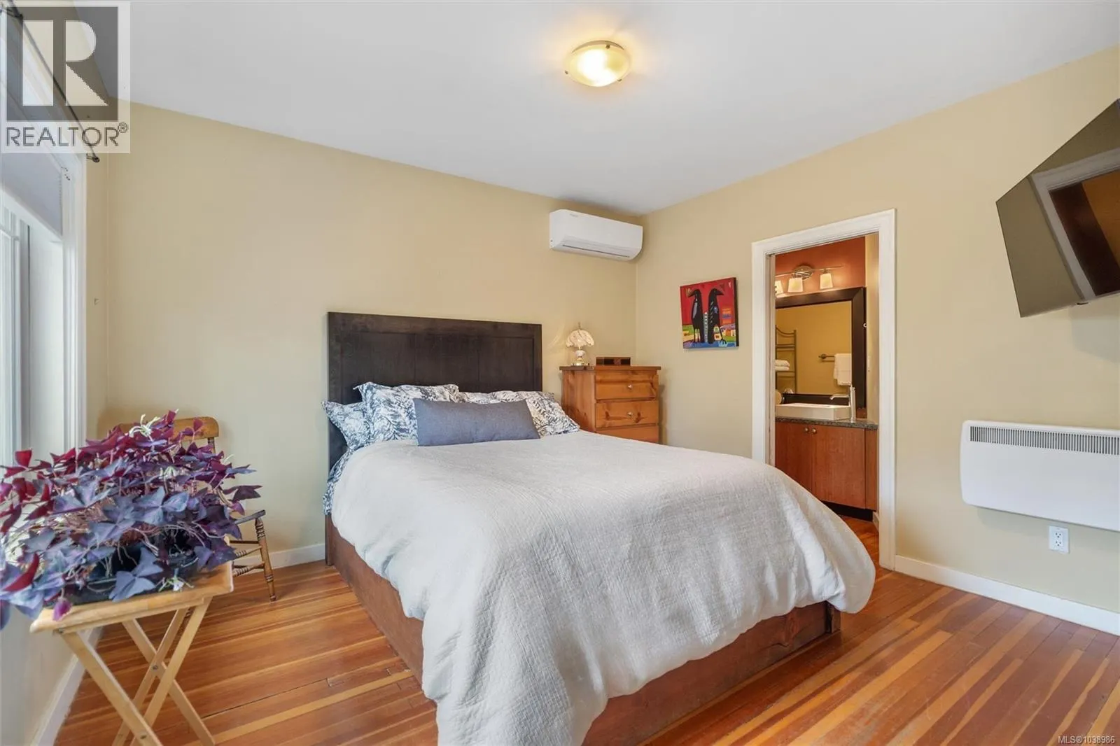 838 Old Esquimalt Rd
