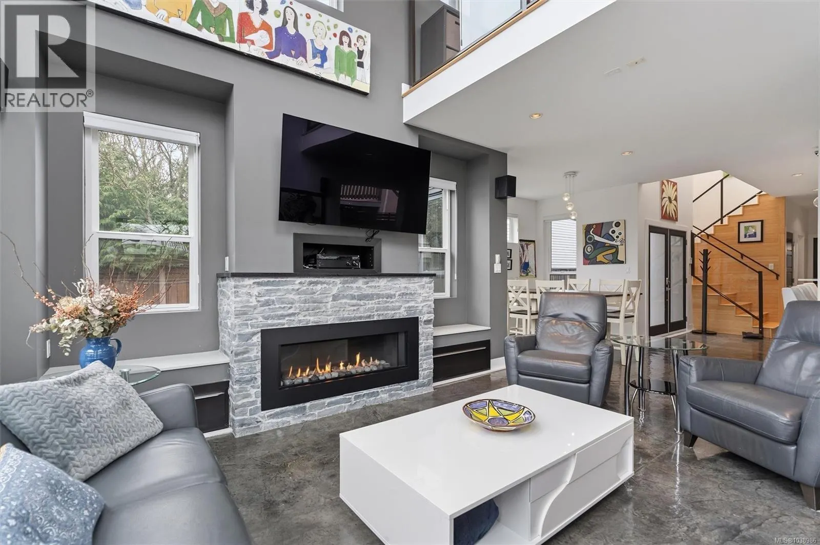 838 Old Esquimalt Rd