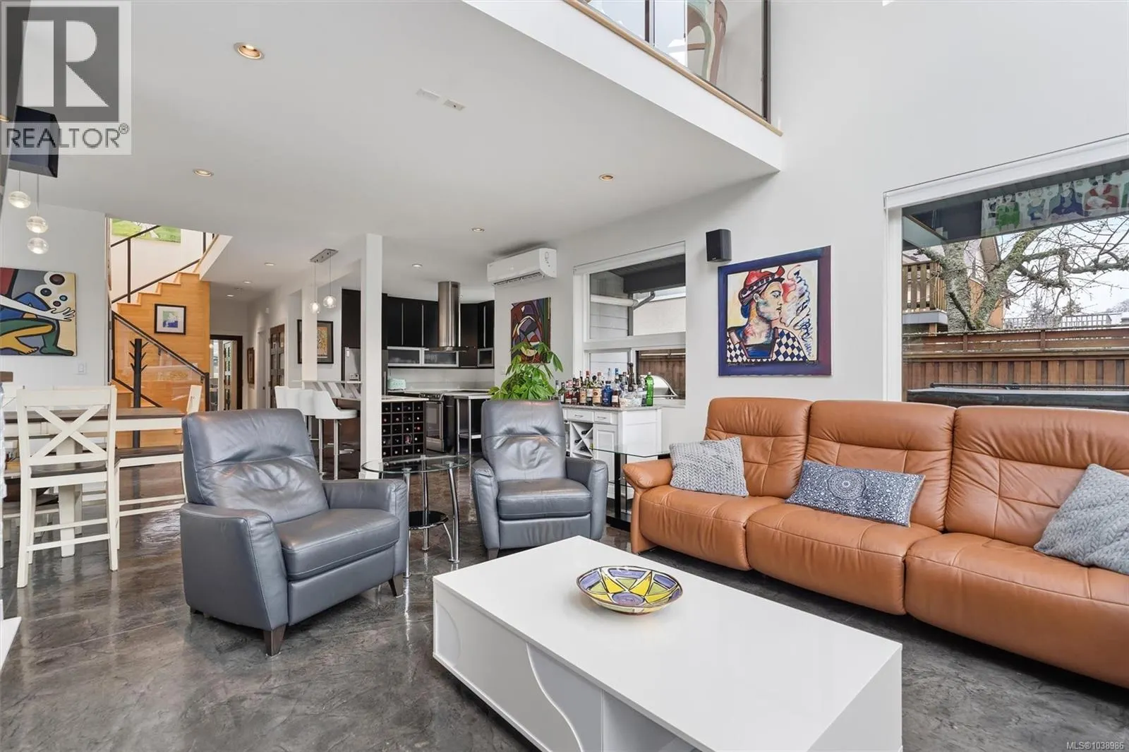 838 Old Esquimalt Rd