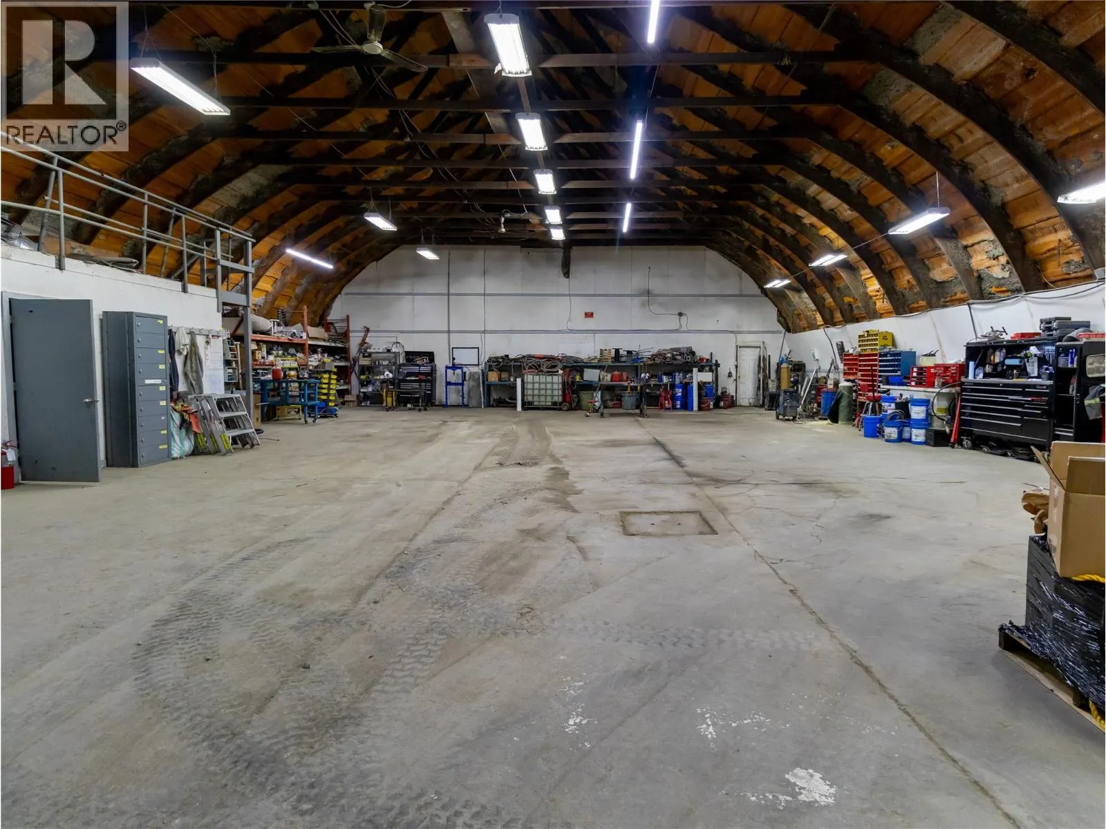 5671 Auto Road SE