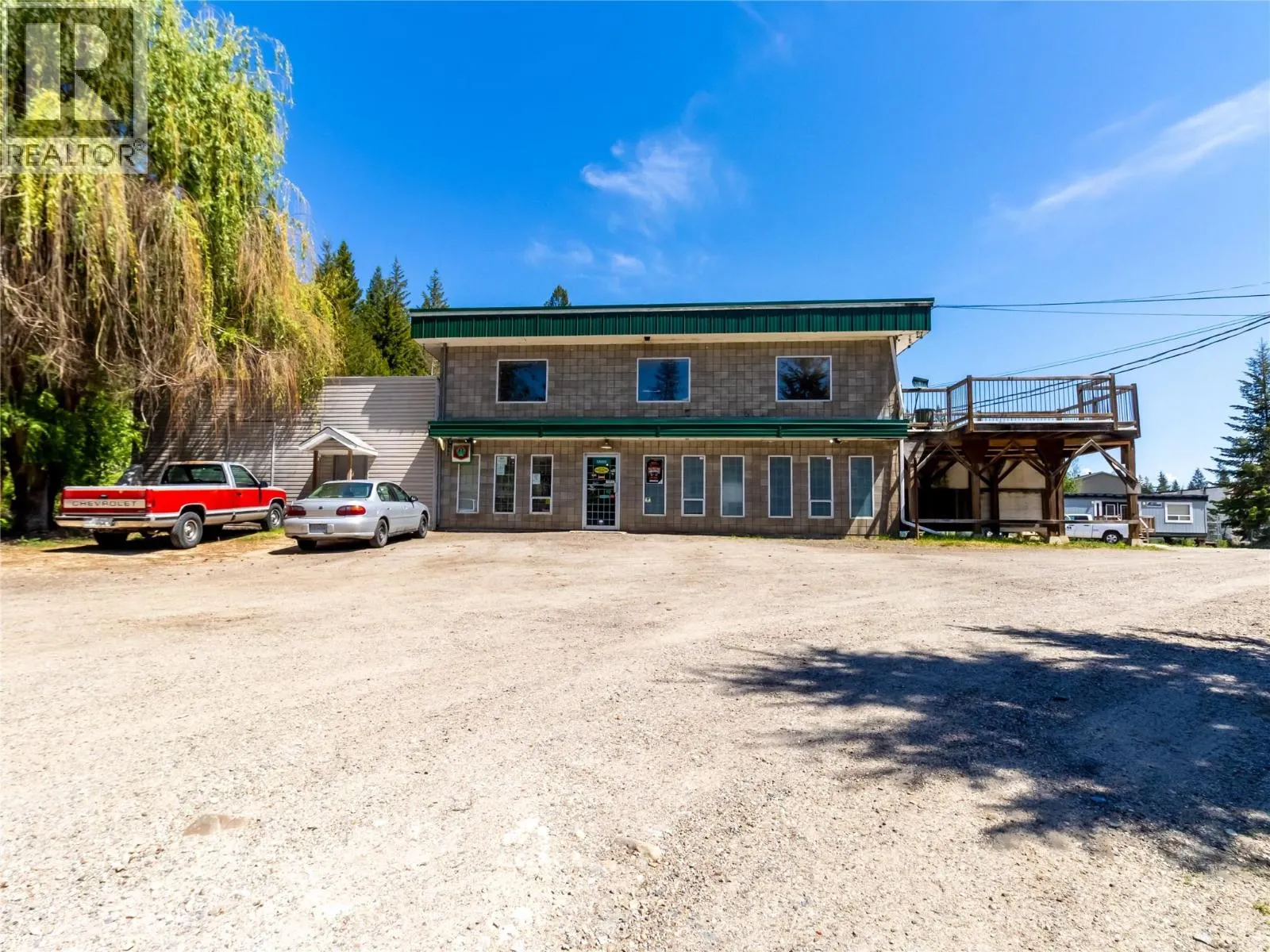 5671 Auto Road SE