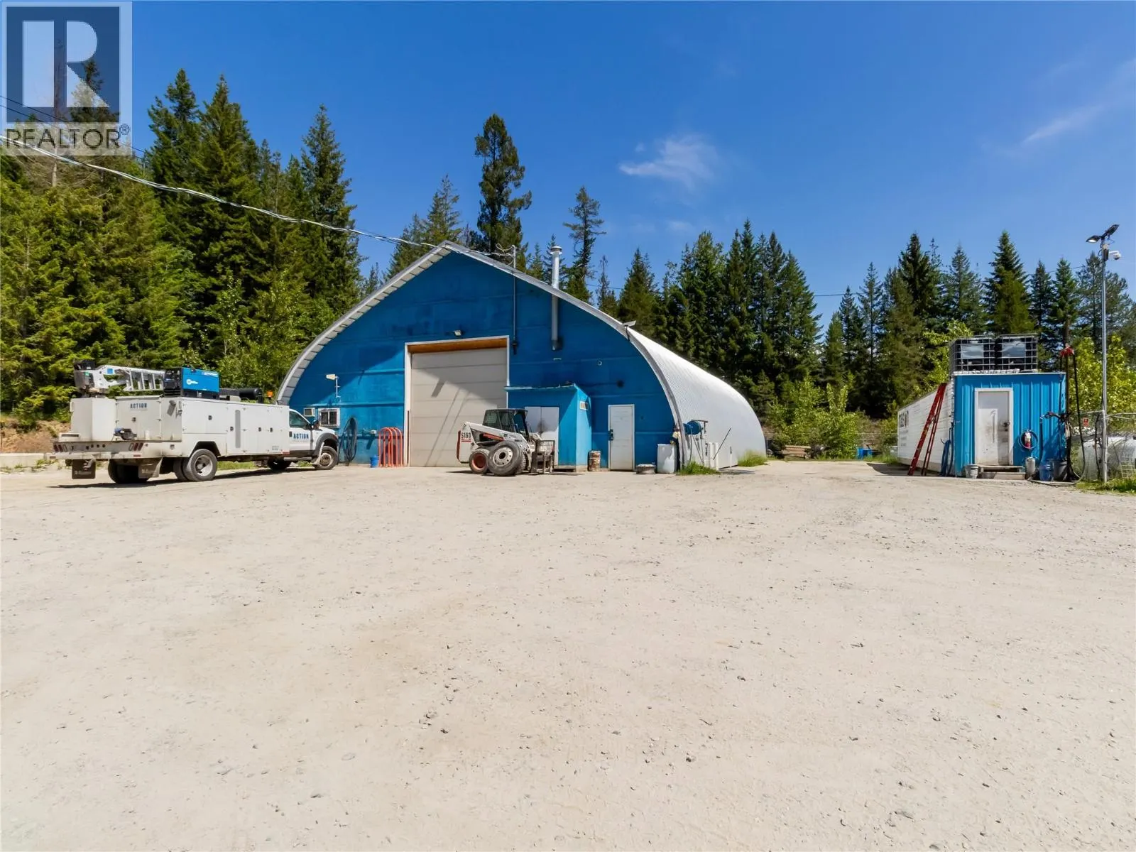 5671 Auto Road SE