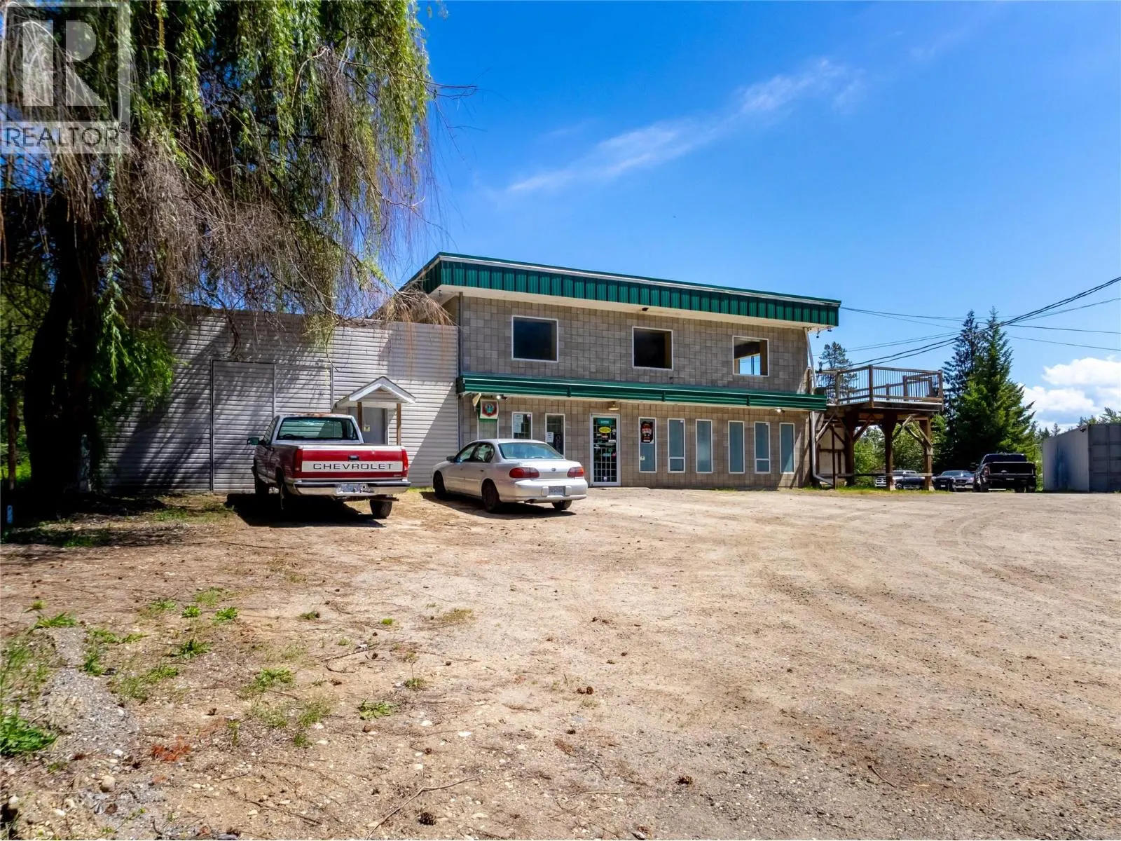 5671 Auto Road SE