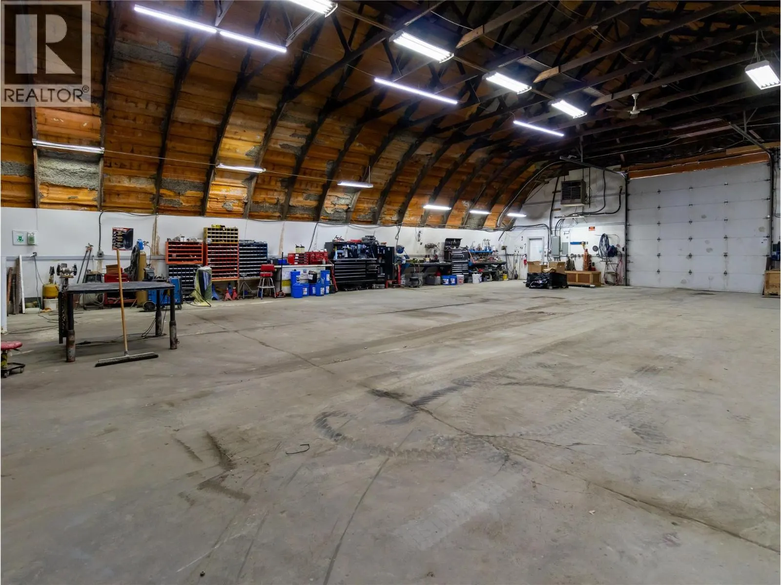 5671 Auto Road SE