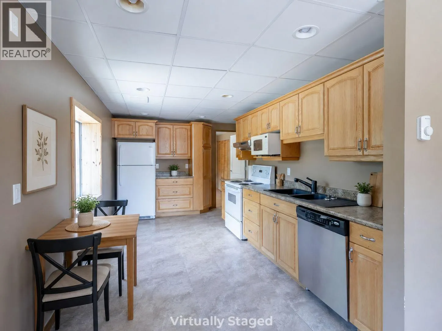 5671 Auto Road SE