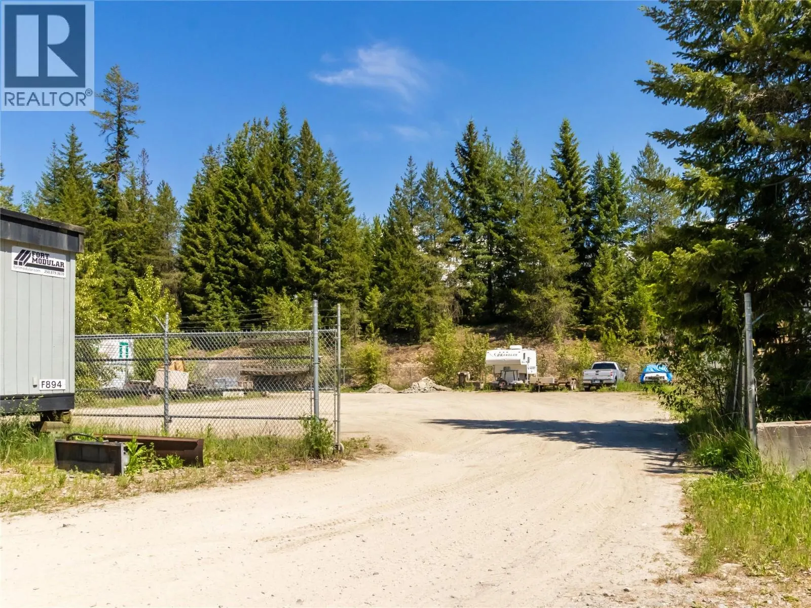 5671 Auto Road SE