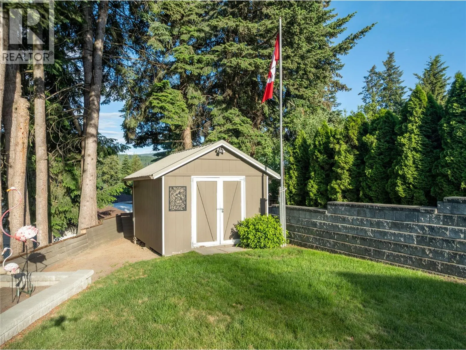 2934 Juniper Crescent