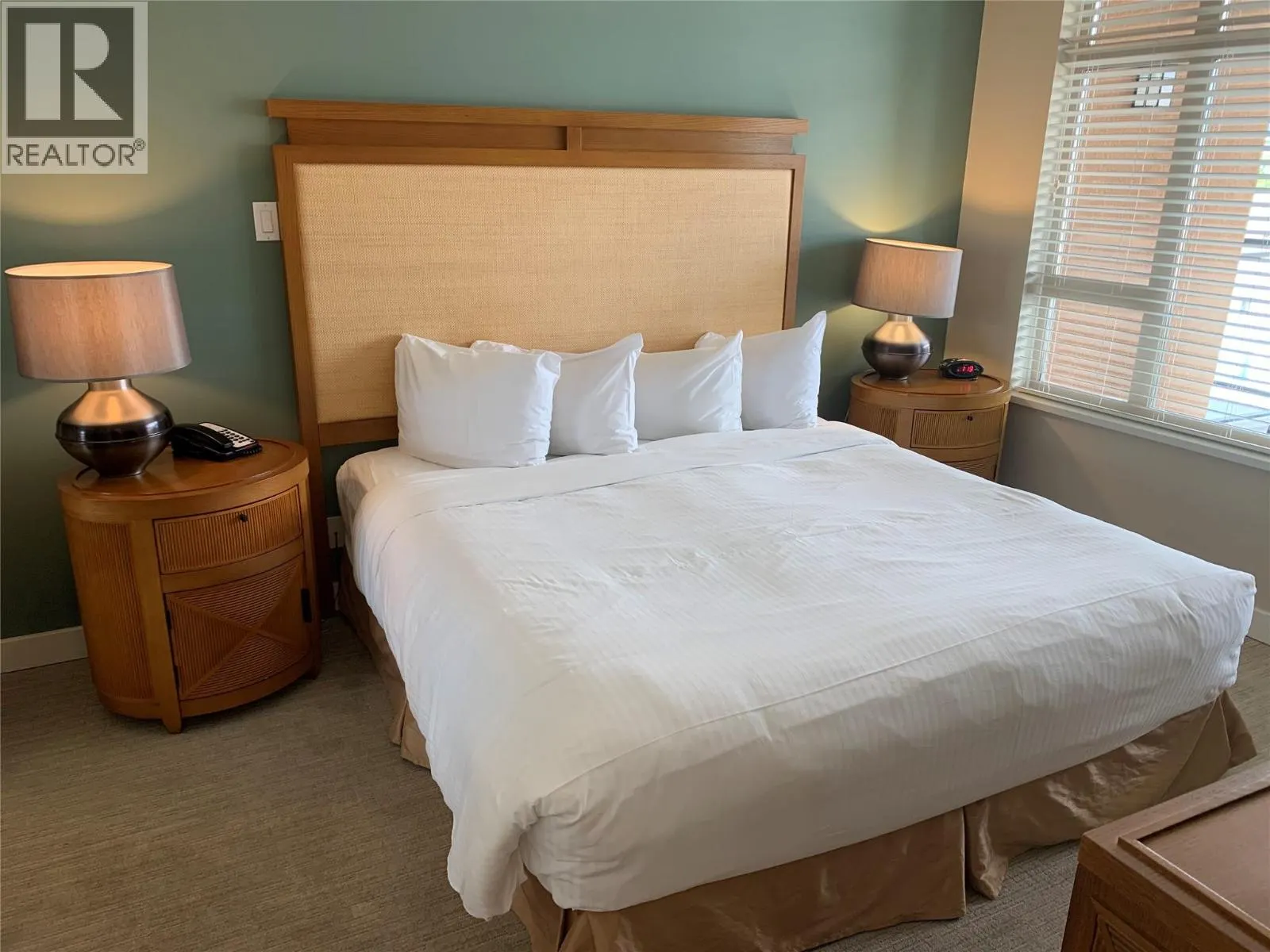 15 PARK Place Unit# 419