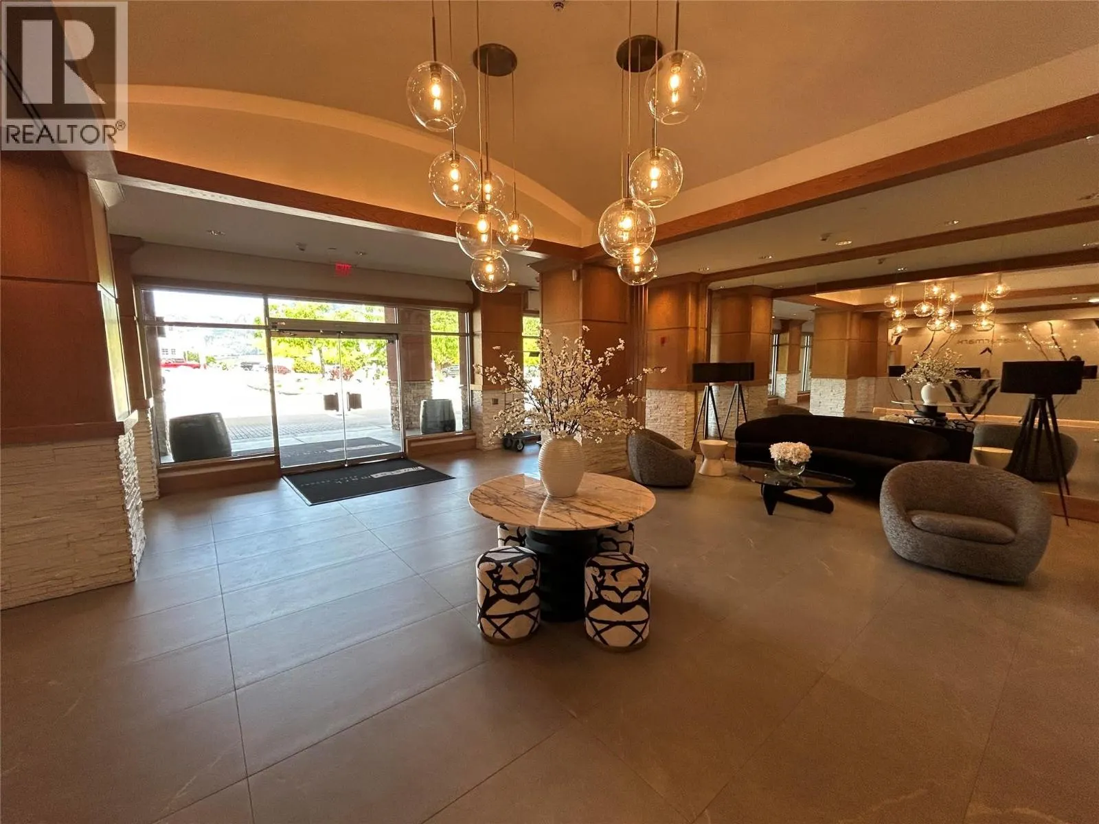 15 PARK Place Unit# 419