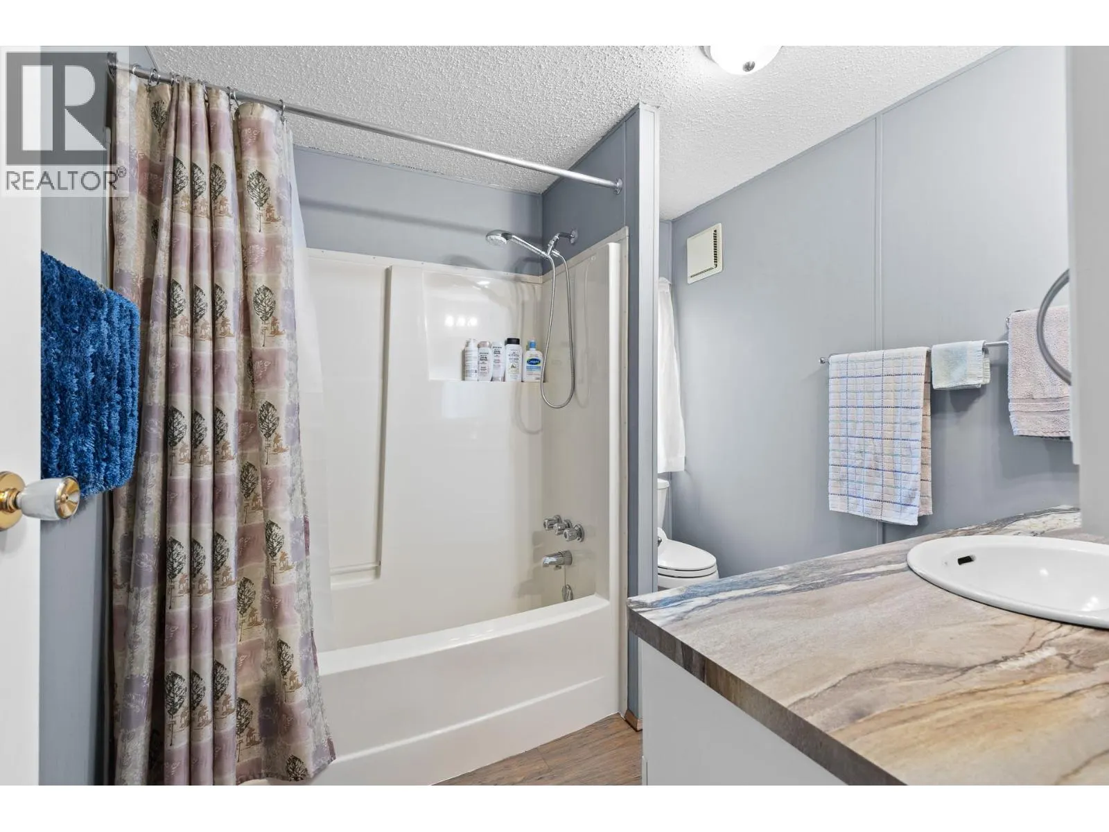 3535 Casorso Road Unit# 62