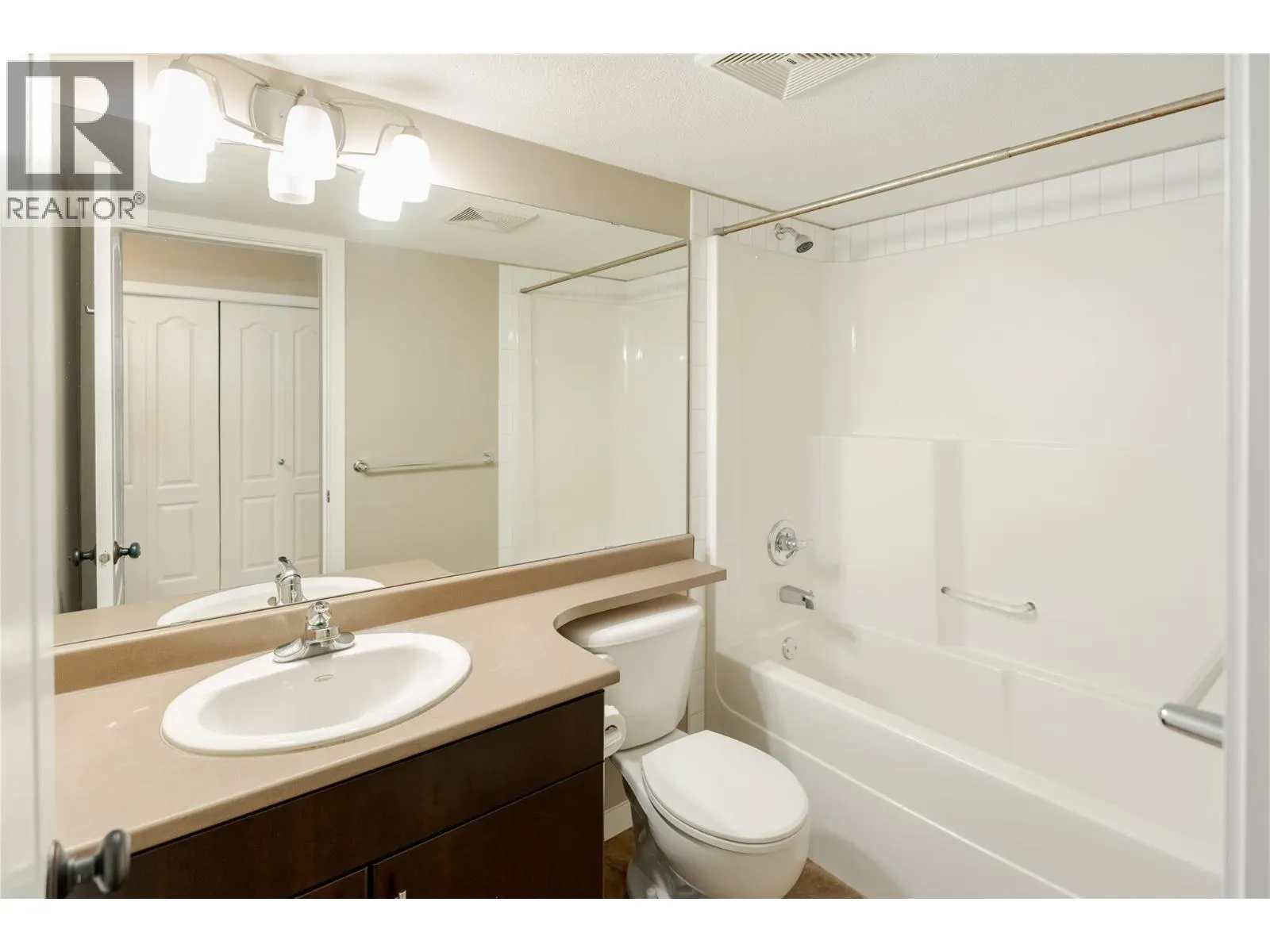 325 MCINTOSH Road Unit# 1108
