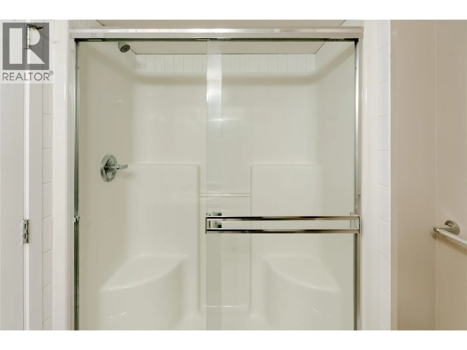325 MCINTOSH Road Unit# 1108