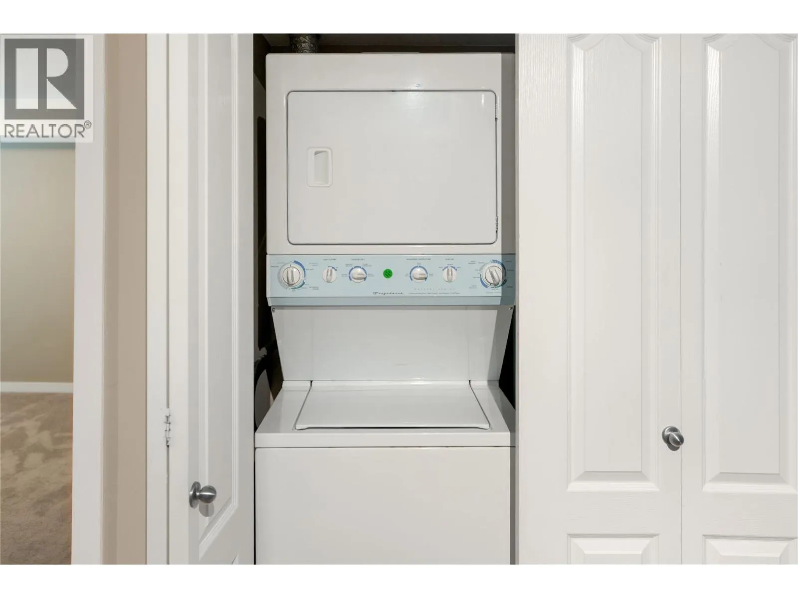 325 MCINTOSH Road Unit# 1108