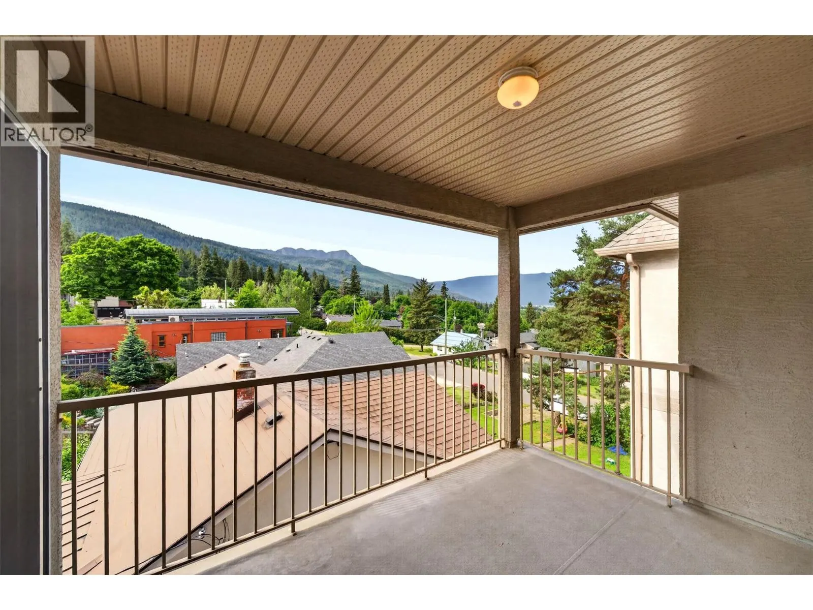 330 7 Street SE Unit# 301