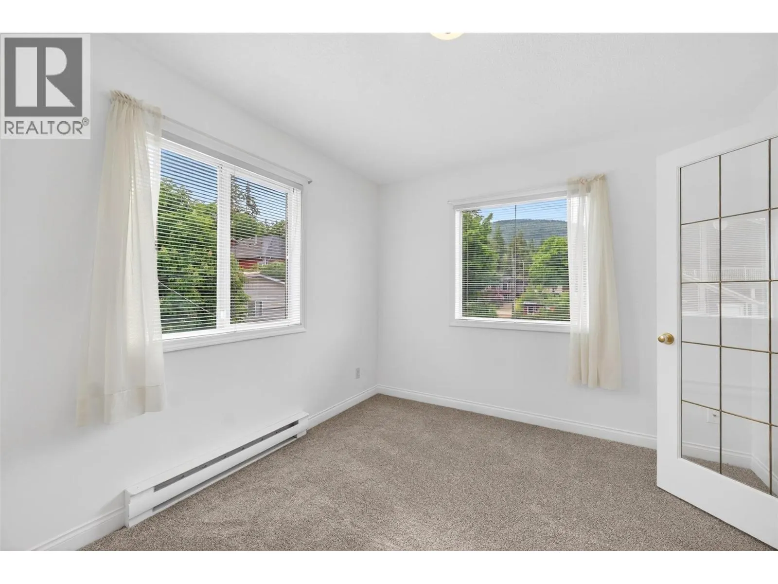 330 7 Street SE Unit# 301