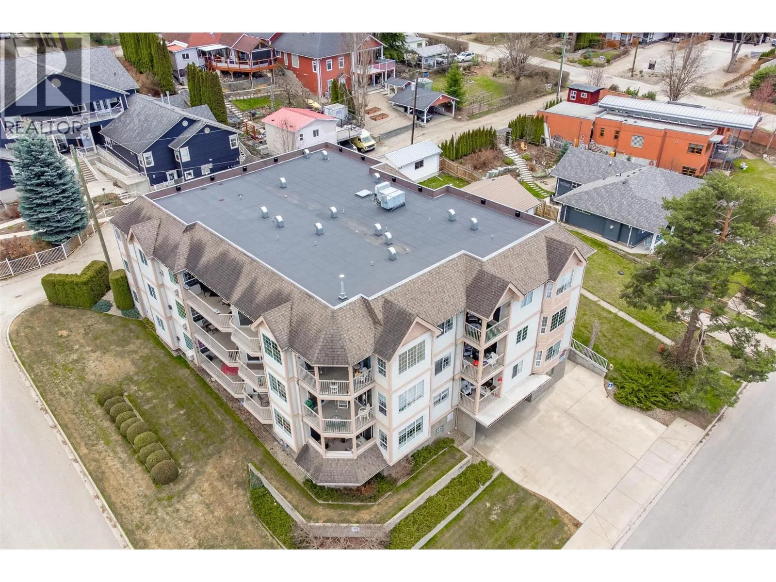 330 7 Street SE Unit# 301