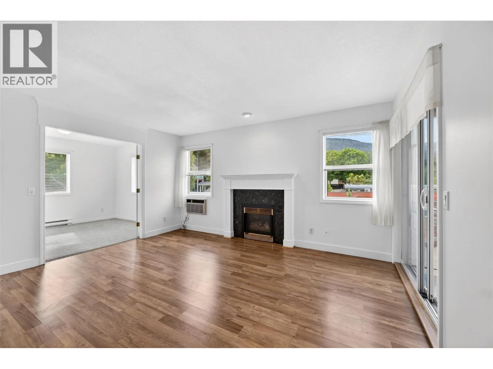 330 7 Street SE Unit# 301