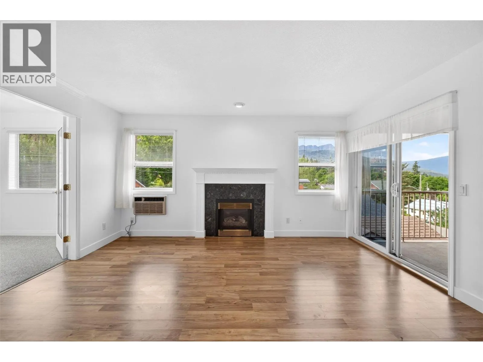 330 7 Street SE Unit# 301