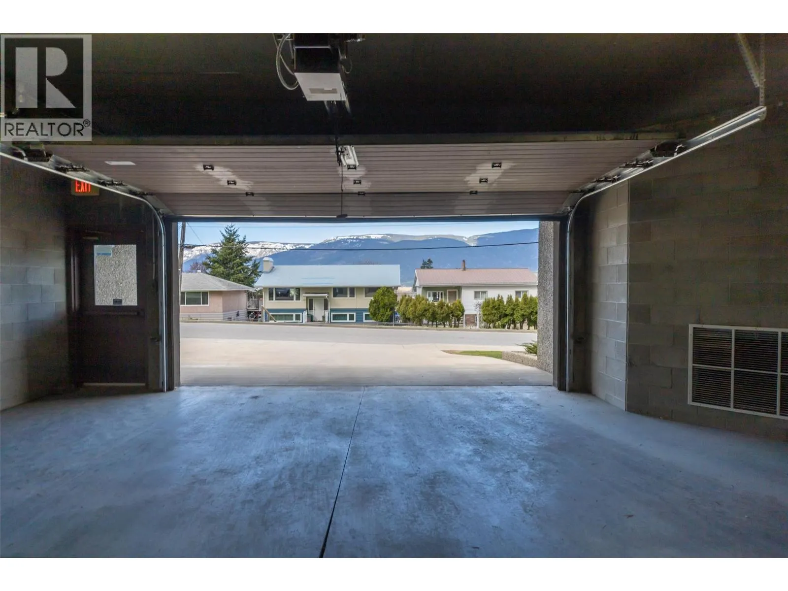 330 7 Street SE Unit# 301