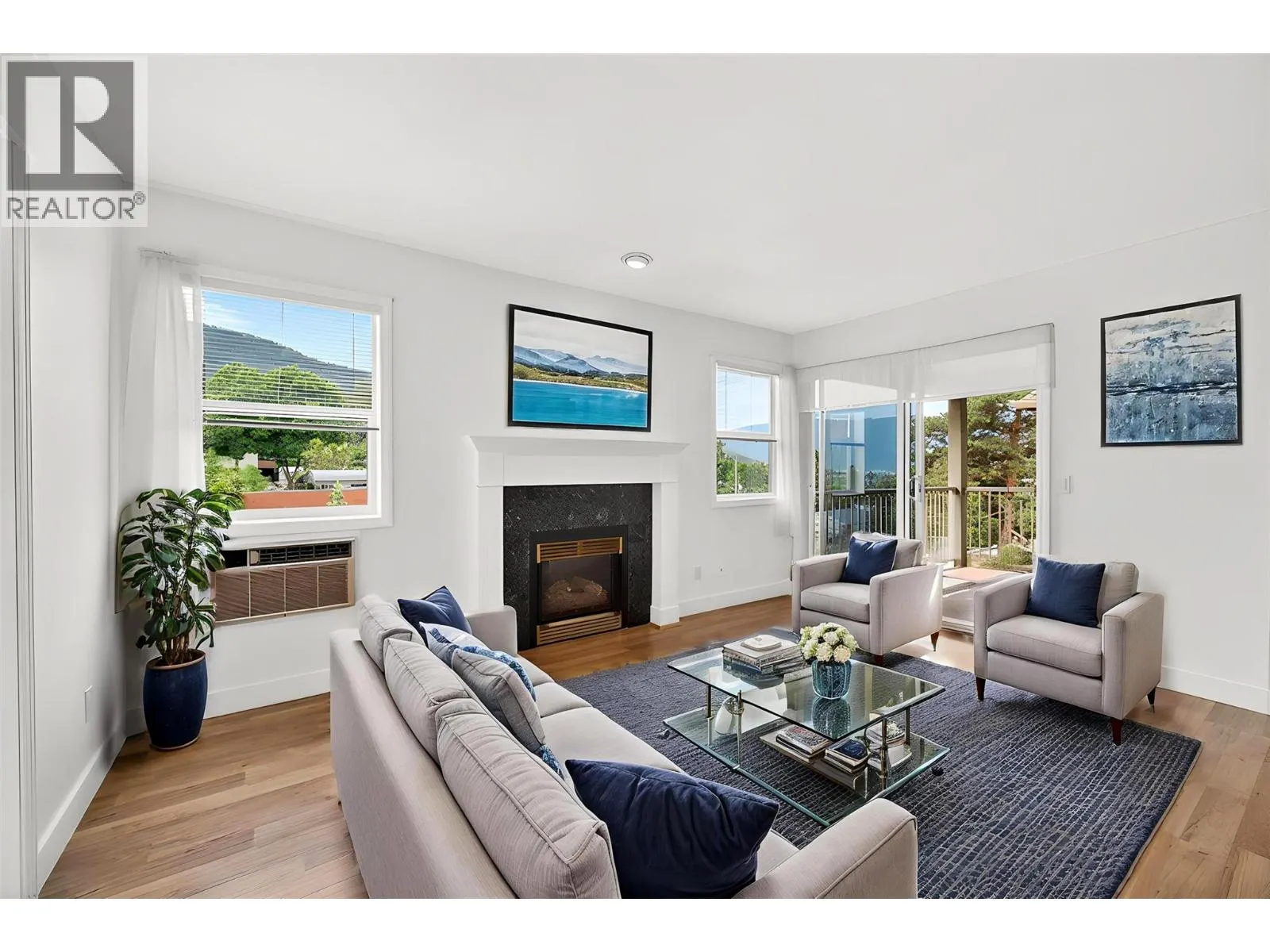 330 7 Street SE Unit# 301