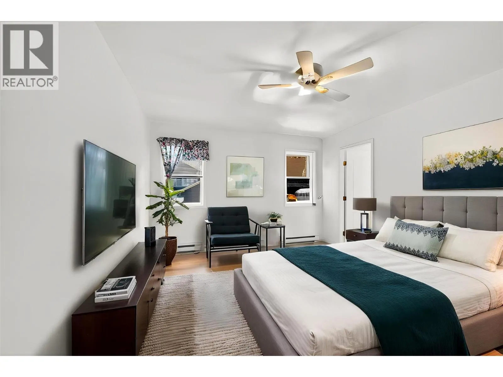 330 7 Street SE Unit# 301