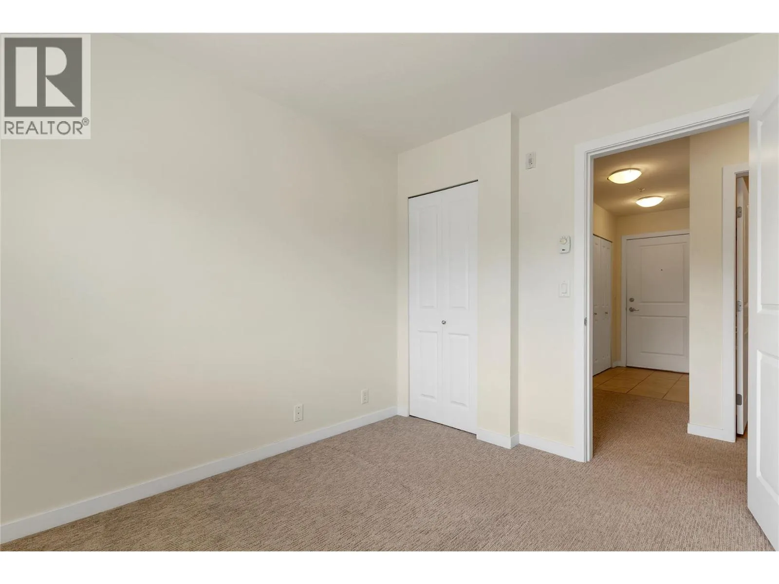 4205 27 Street Unit# 206
