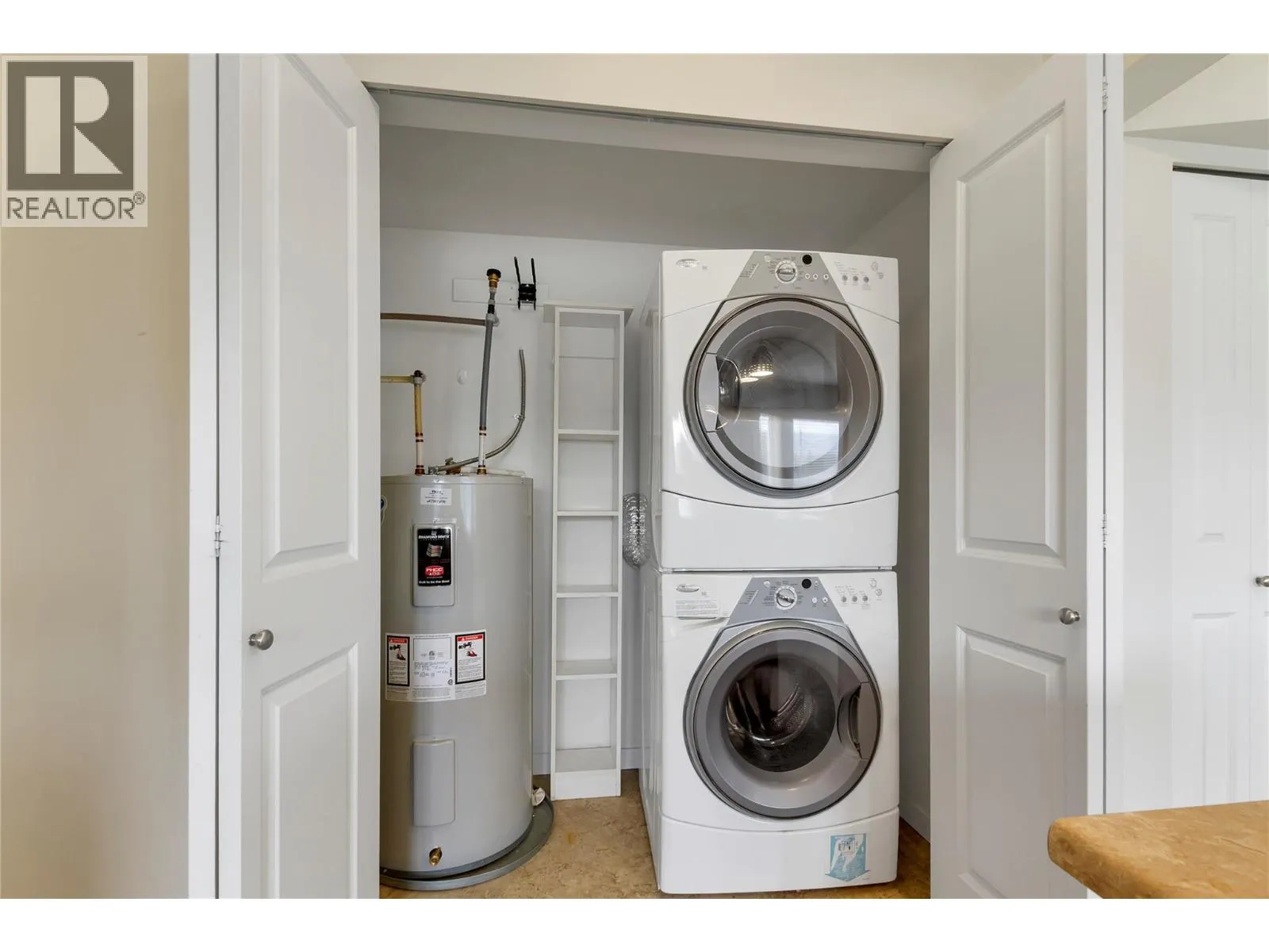 4205 27 Street Unit# 206