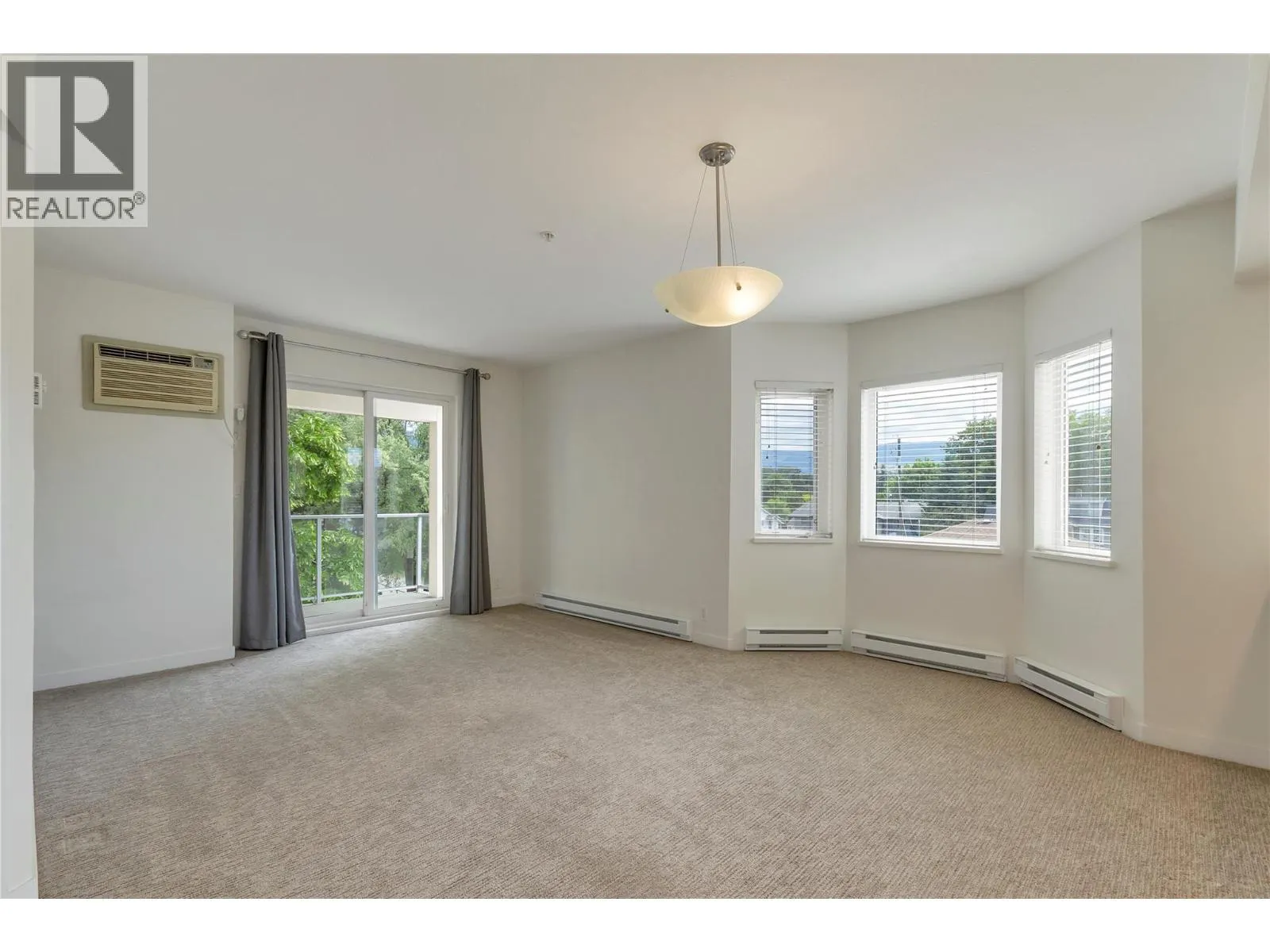 4205 27 Street Unit# 206
