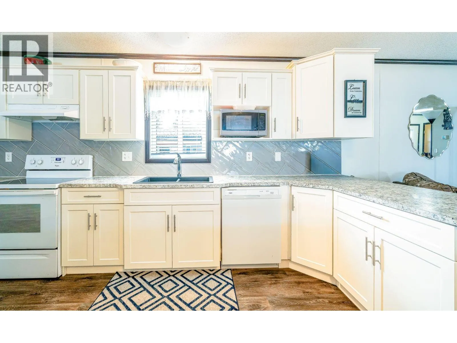 4505 Mclean Creek Road Unit# C11