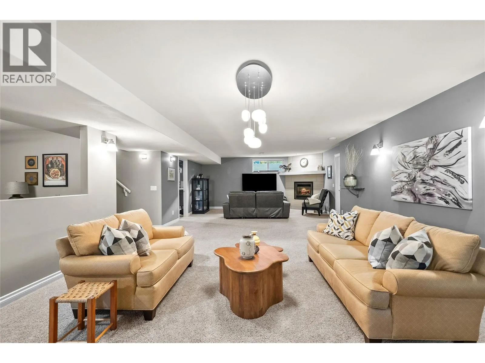 2714 Golf Course Drive