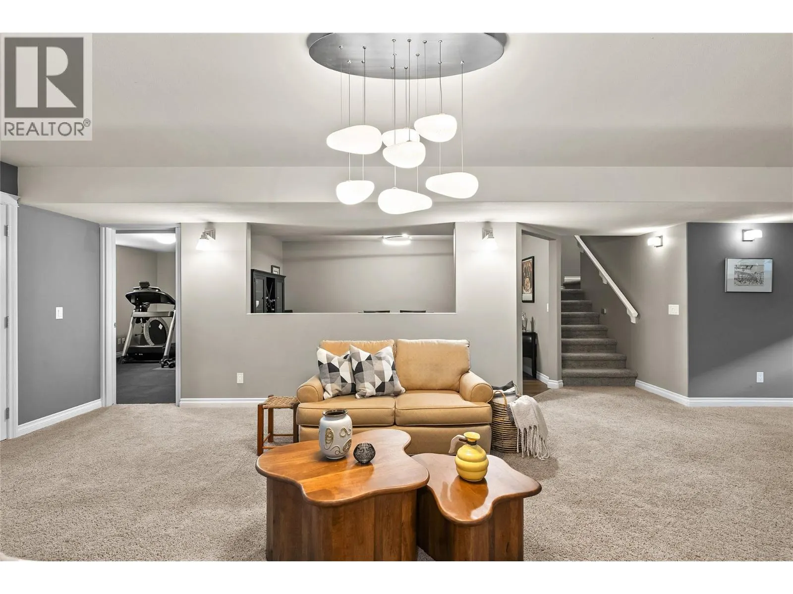 2714 Golf Course Drive