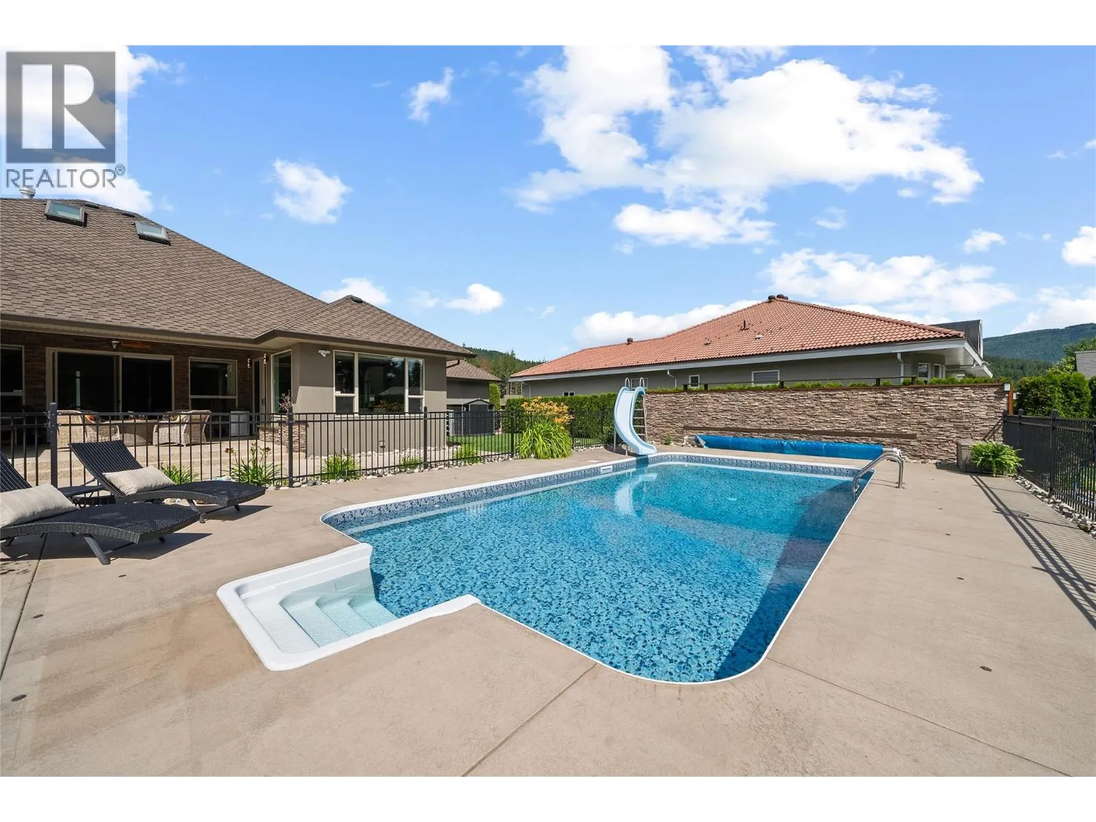 2714 Golf Course Drive