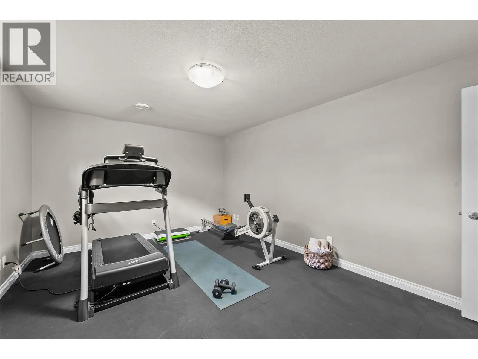 2714 Golf Course Drive