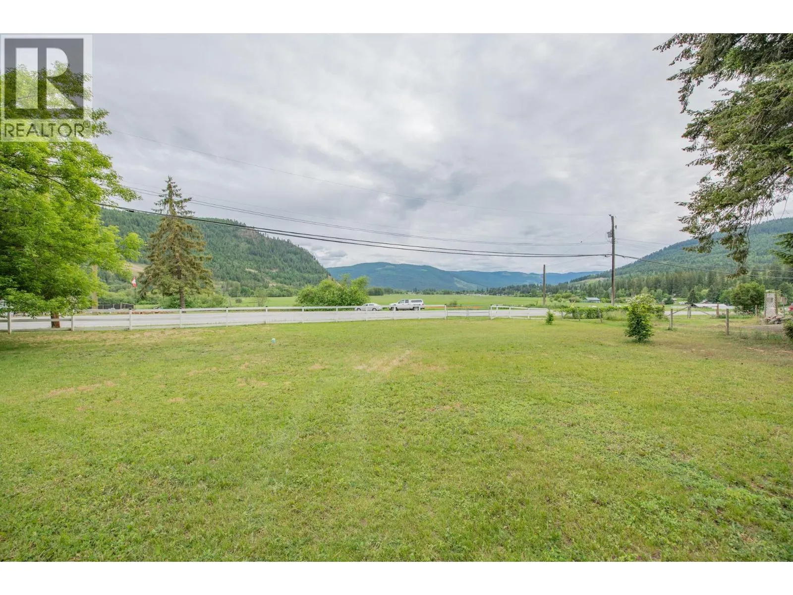 272 Lumby Mabel Lake Road