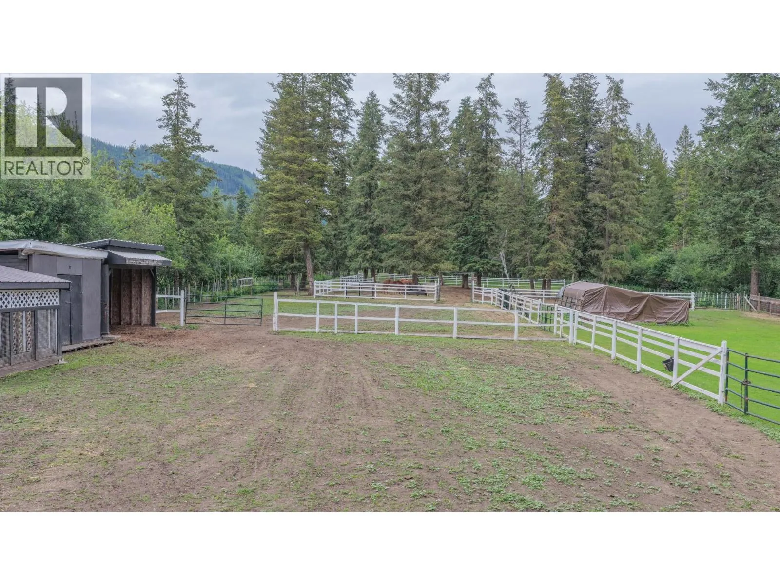 272 Lumby Mabel Lake Road
