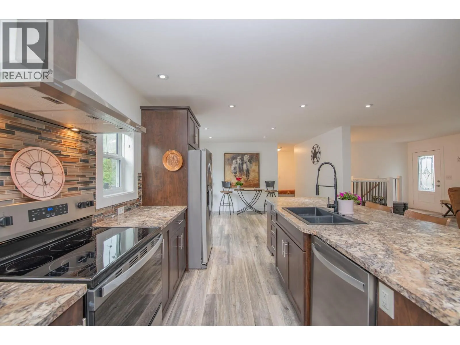 272 Lumby Mabel Lake Road