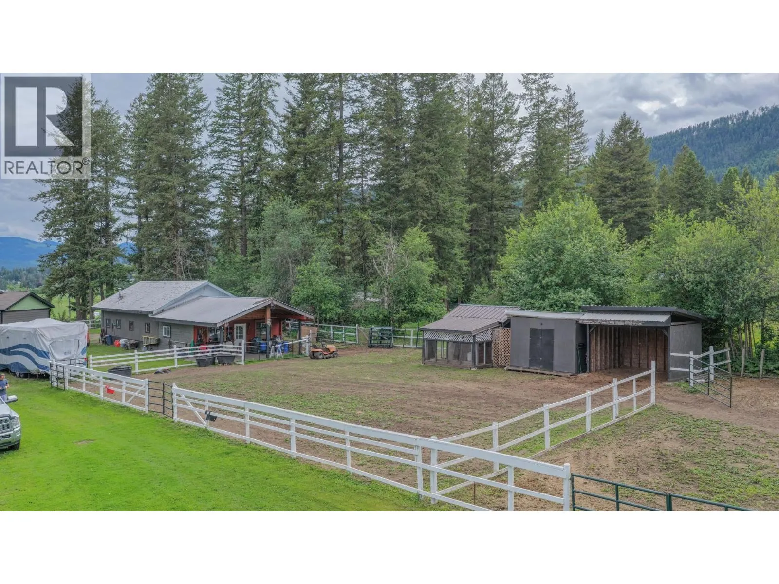 272 Lumby Mabel Lake Road
