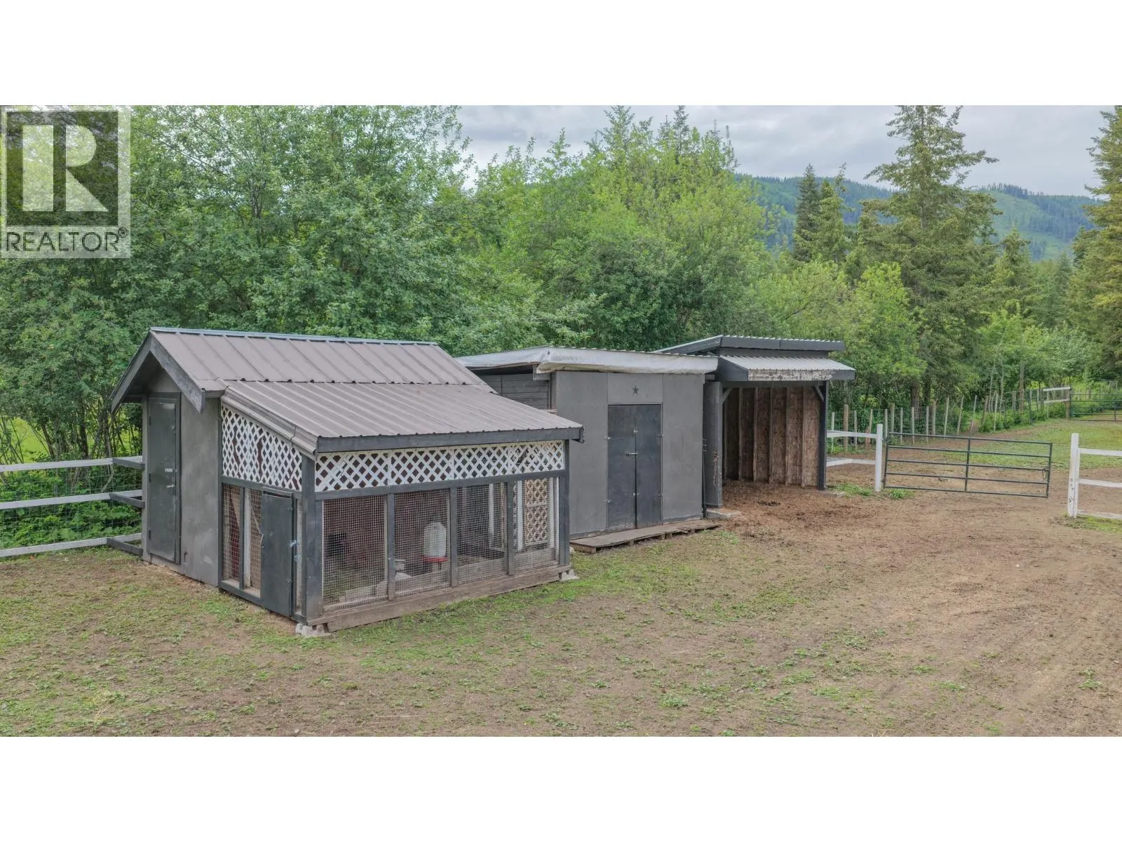 272 Lumby Mabel Lake Road