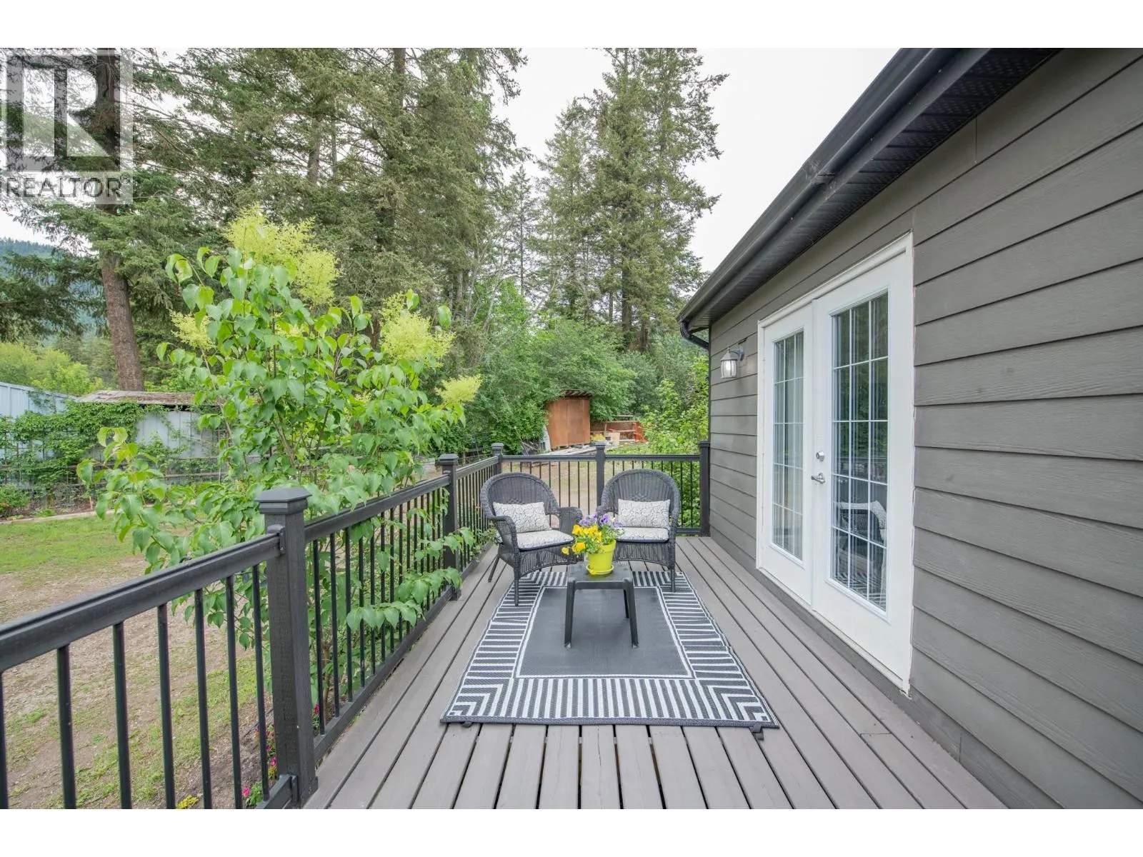 272 Lumby Mabel Lake Road