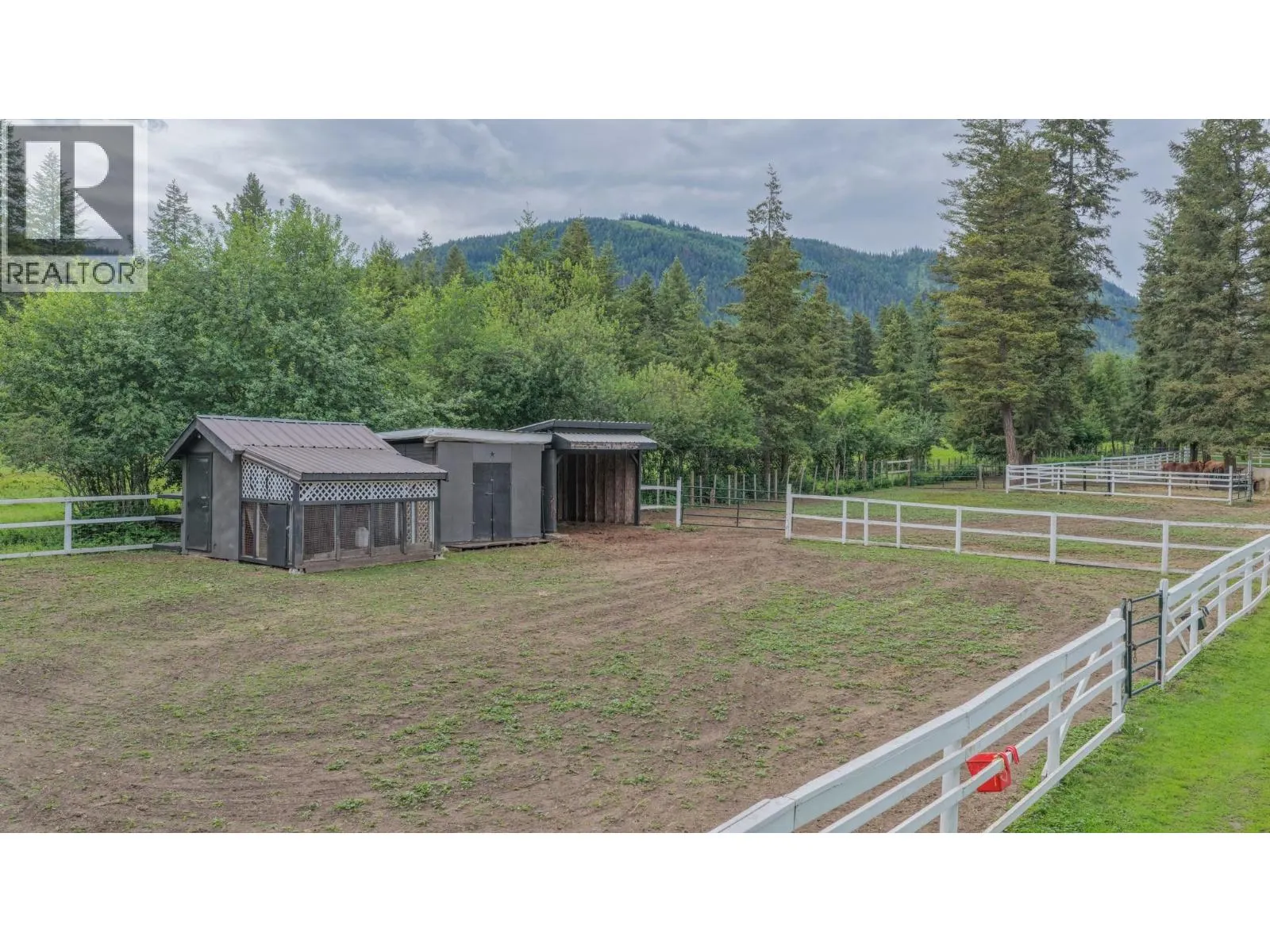 272 Lumby Mabel Lake Road
